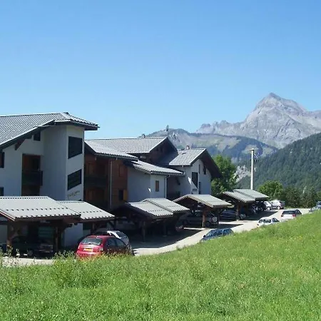 A Notre-dame-de-bellecombe: 4-5 Pers, Terrasse Sud, Animaux Ok - Fr-1-505-56 *